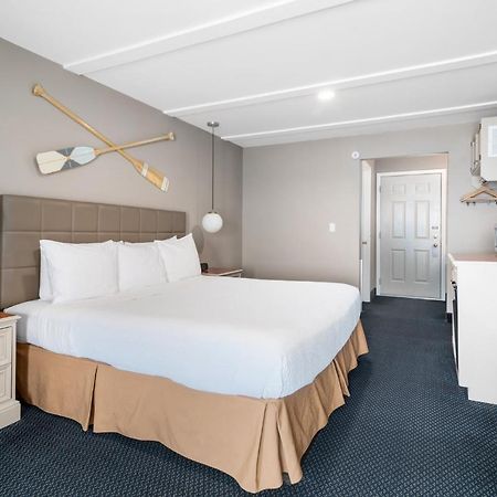 Clearwater Lakeshore Motel Mackinaw City Ngoại thất bức ảnh