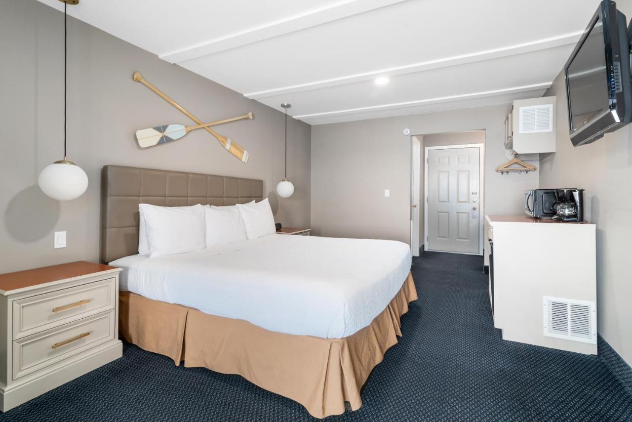 Clearwater Lakeshore Motel Mackinaw City Ngoại thất bức ảnh