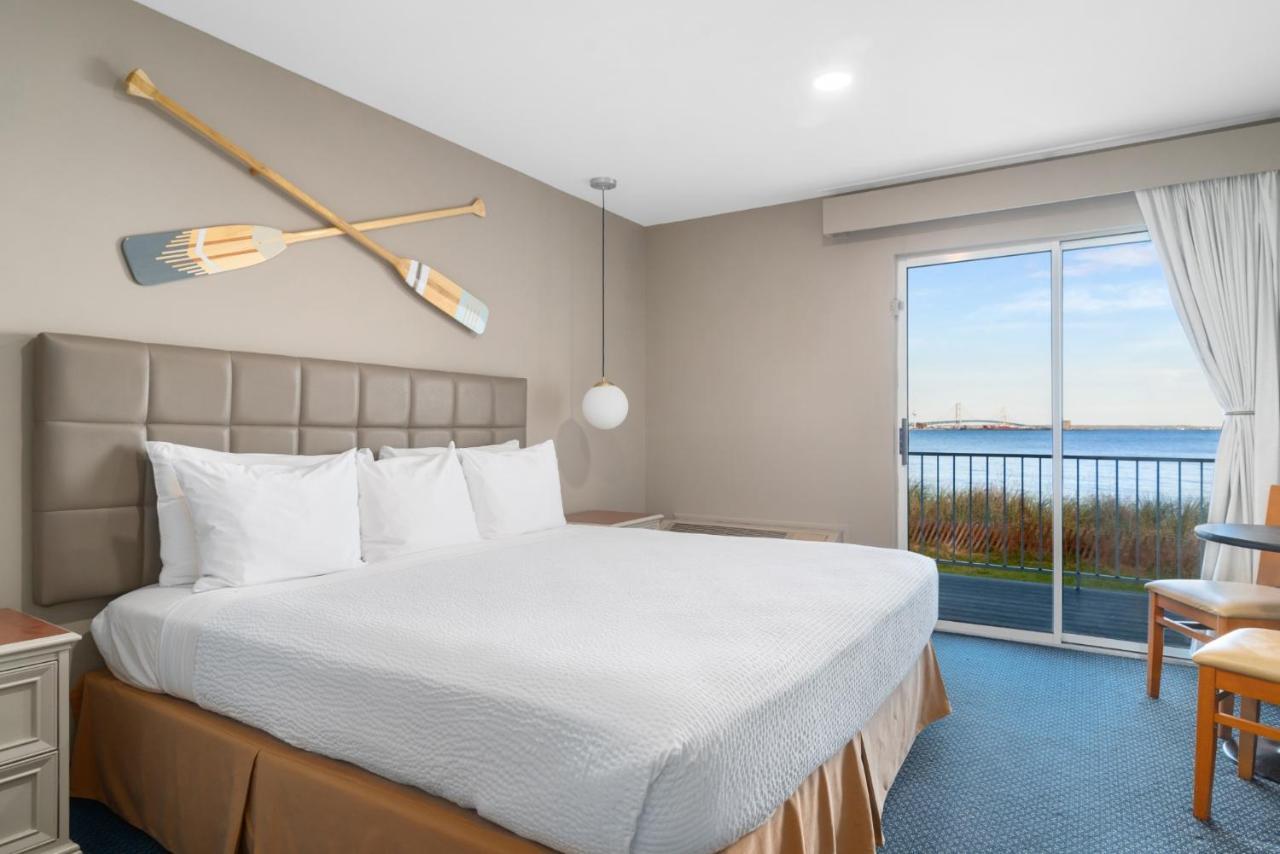 Clearwater Lakeshore Motel Mackinaw City Ngoại thất bức ảnh