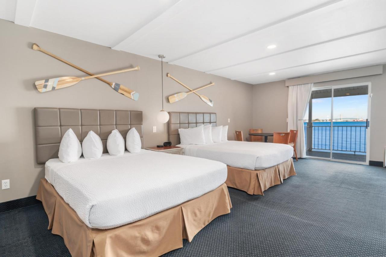 Clearwater Lakeshore Motel Mackinaw City Ngoại thất bức ảnh
